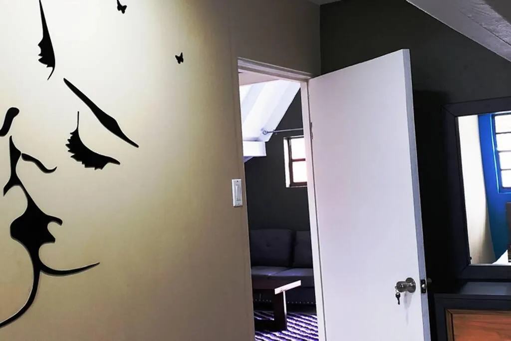 Citylife Apartments In Historic Willemstad - 2 Bedroom Apartment - K