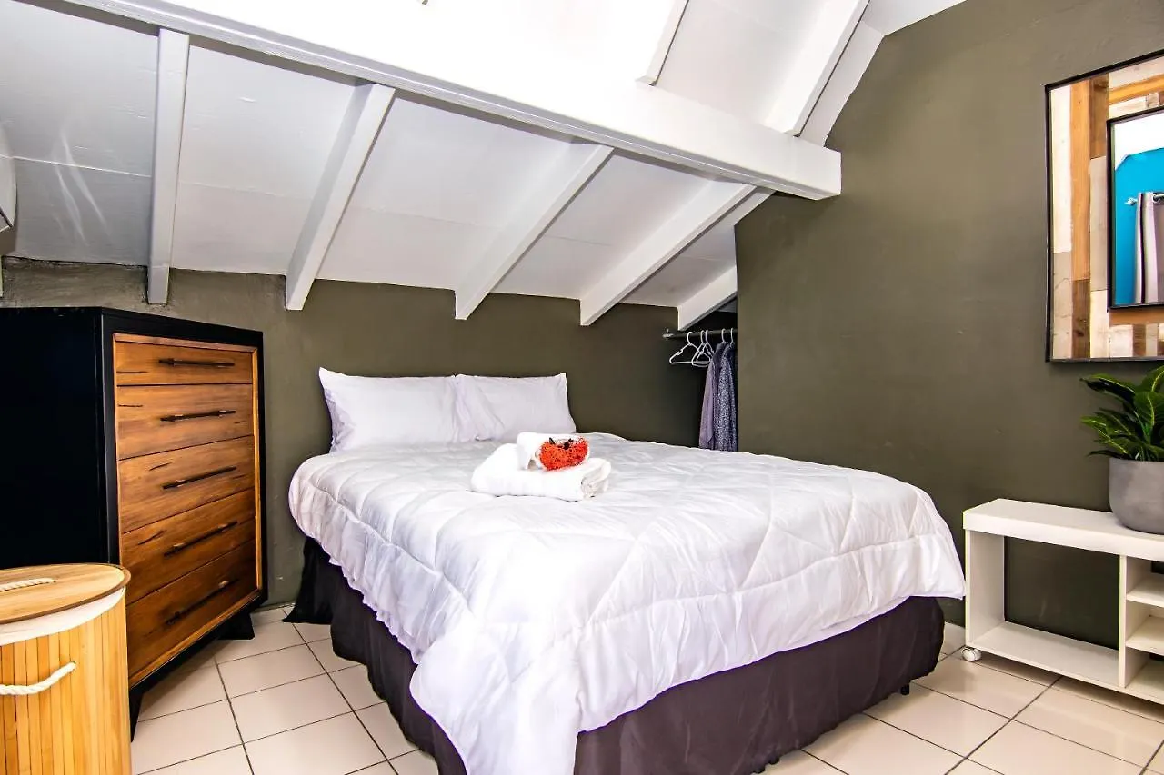 Citylife Apartments In Historic Willemstad - 2 Bedroom Apartment - K